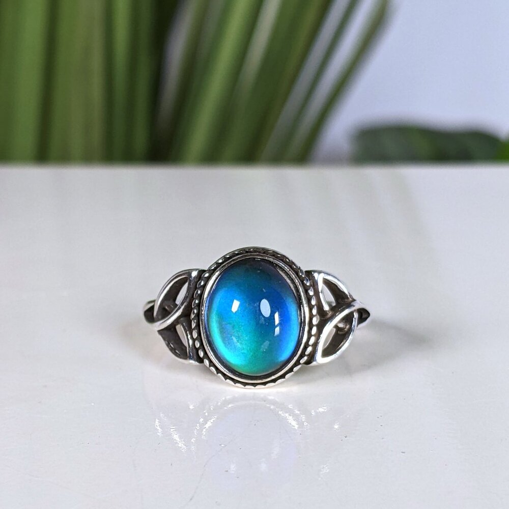 925 Sterling Silver Mood Ring Celtic Knot Vintage Inspired Size 6 NEW